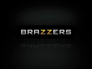 Brazzers - Milfs Like it Big - sensational Milf Fucks Young schoolboy in the Shower scene starring Francesca Le and Keiran Lee