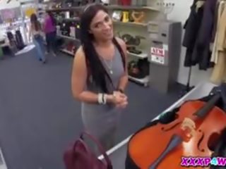 Jej ukradzione cello
