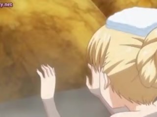 Blondīne medus anime izpaužas pounded