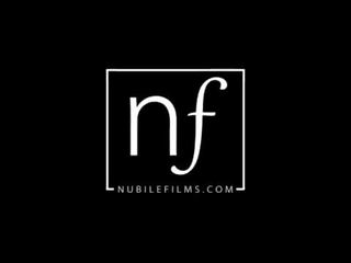 Nubilefilms - タイト プッシー ファック と 満杯の ととも​​に 精液