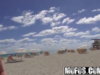 Mofos - латино възрастен клипс ленти - зоуи фокс - zoeys ваканция мръсен филм лента