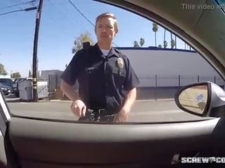 Beccato! nero amante prende arrestato succhiare spento un poliziotto durante rally!