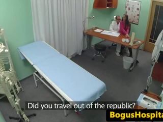 Amatore spital divinity cockriding të saj mjekësore njeri